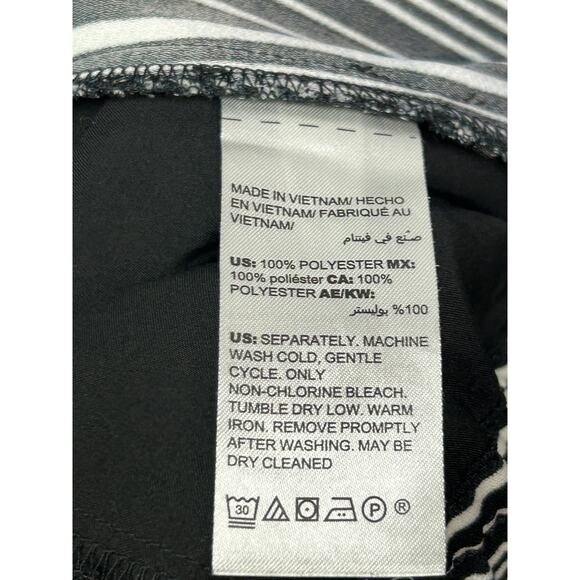 Chicos Pants Womens 2 Petite Black White Striped Pull On Elastic Waist Polyester - Picture 6 of 7